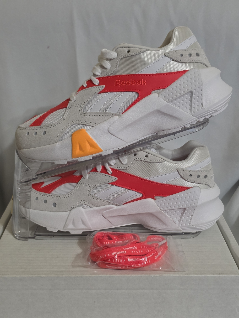 Reebok Gigi Hadid Collab Shoes DV5386 US Women Size 8 Retro Style - Picture 2 of 11